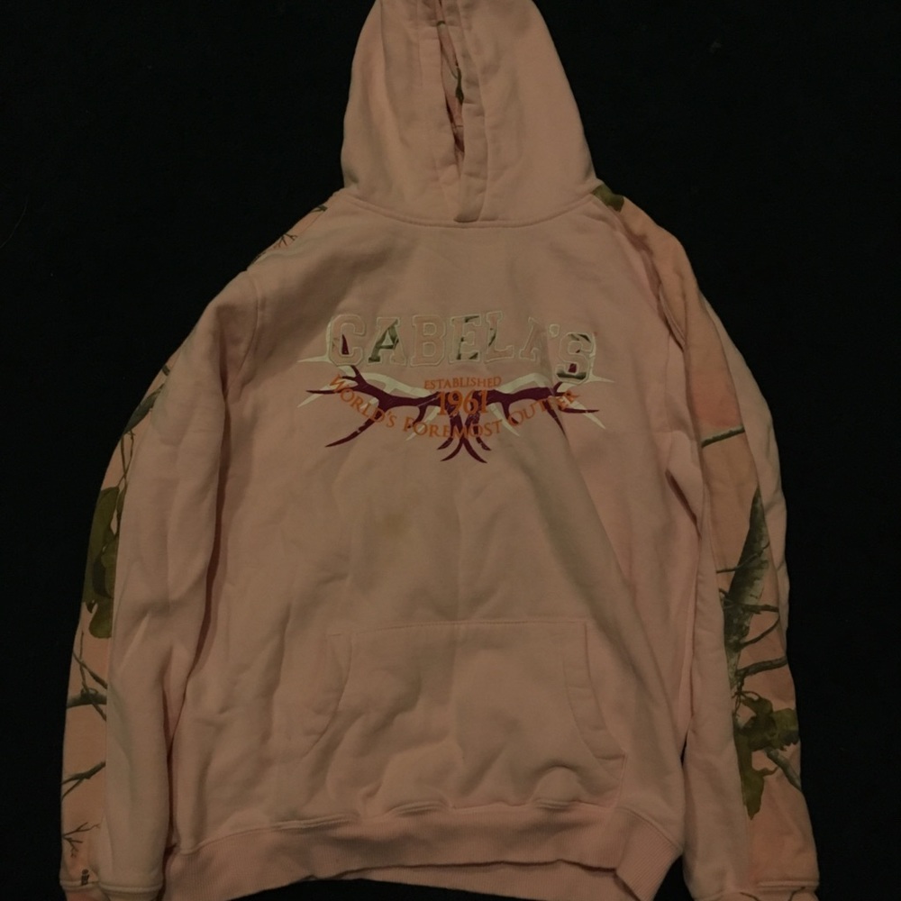 Cabelas light pink sweatshirt.